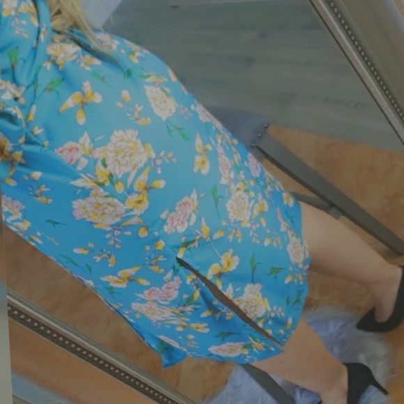 Flowered kimono - Picture 9 of 10